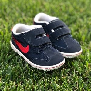Nike Velcro shoes